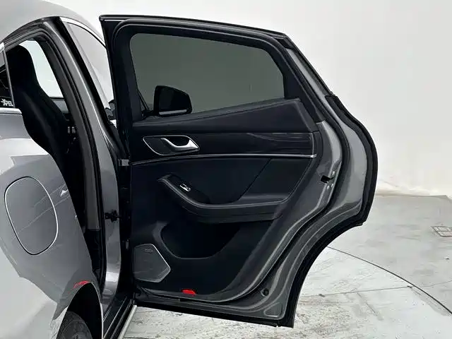 SERES Seres SF5 — миниатюра 9