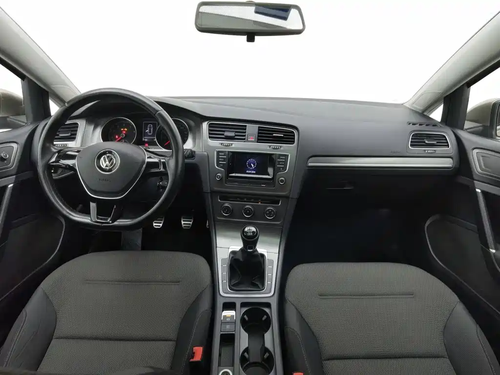 Volkswagen Golf — миниатюра 5