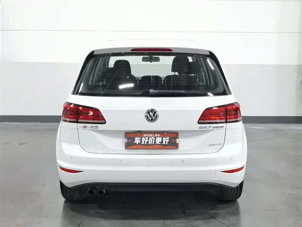 Volkswagen Golf · 2016 230TSI AT