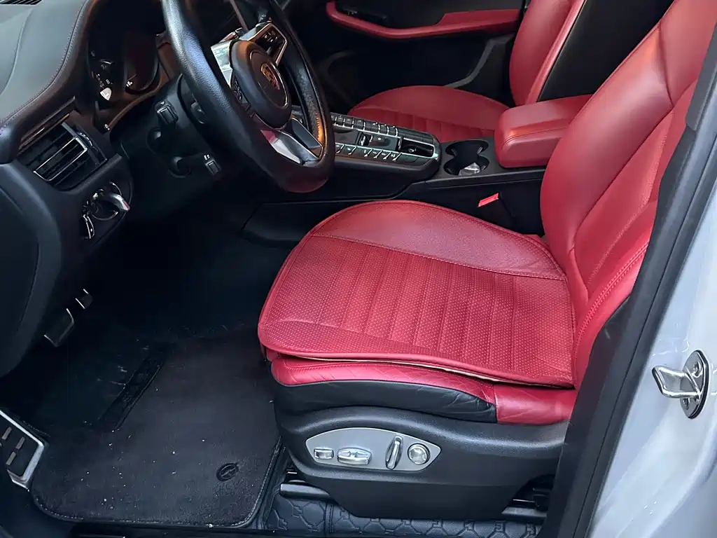 Porsche Macan — миниатюра 8
