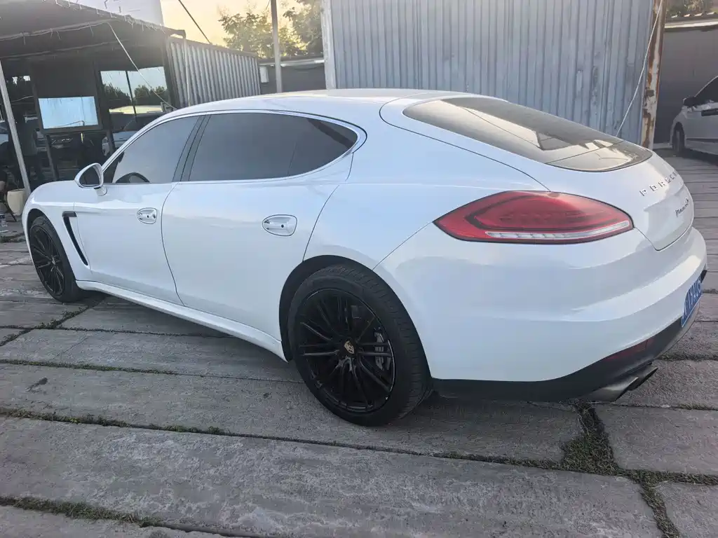 Porsche Panamera — миниатюра 10