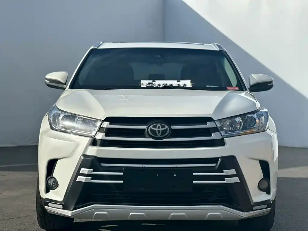 Toyota Highlander — миниатюра 2