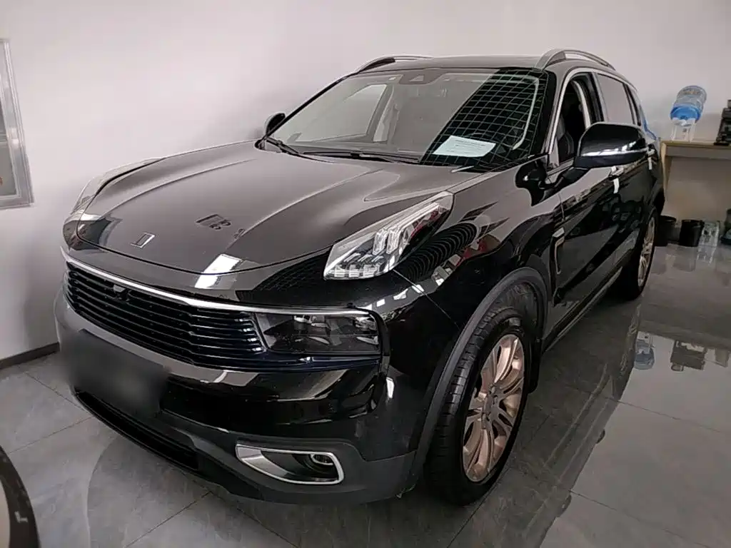 Lynk & Co 01 — миниатюра 2
