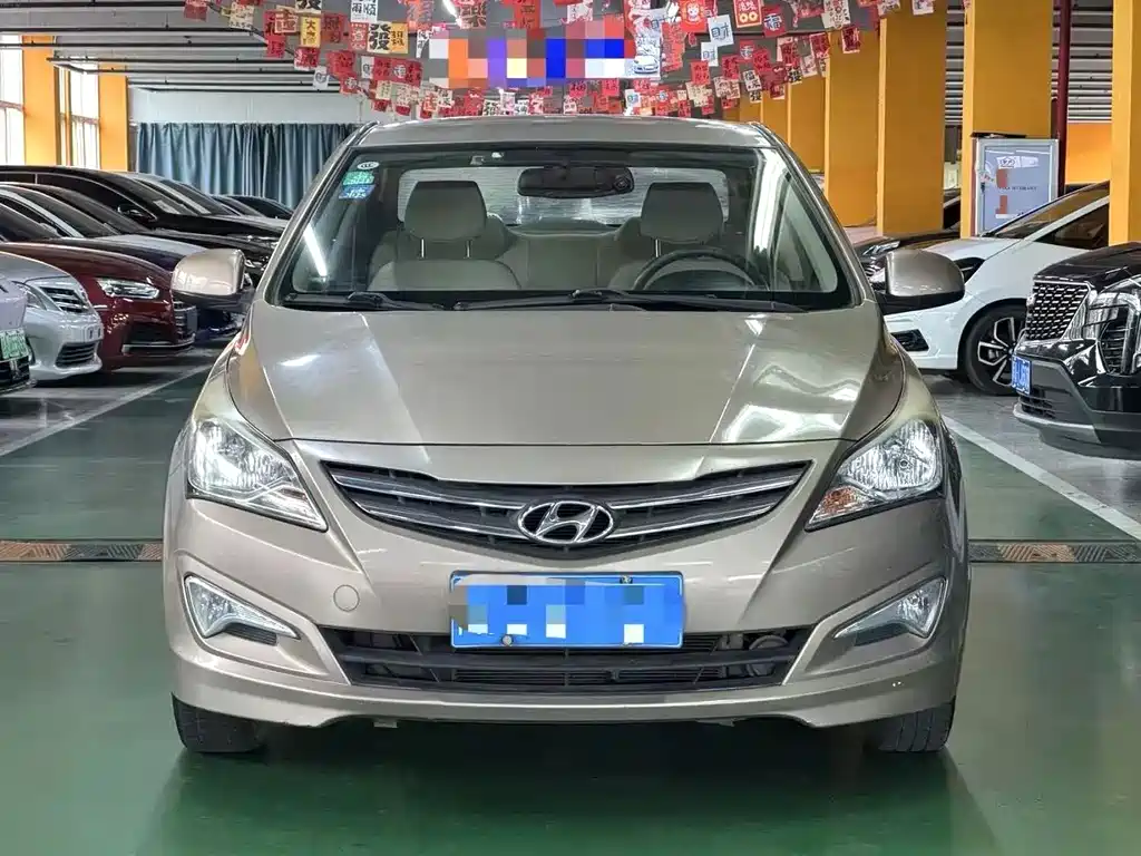 Hyundai Verna — миниатюра 2