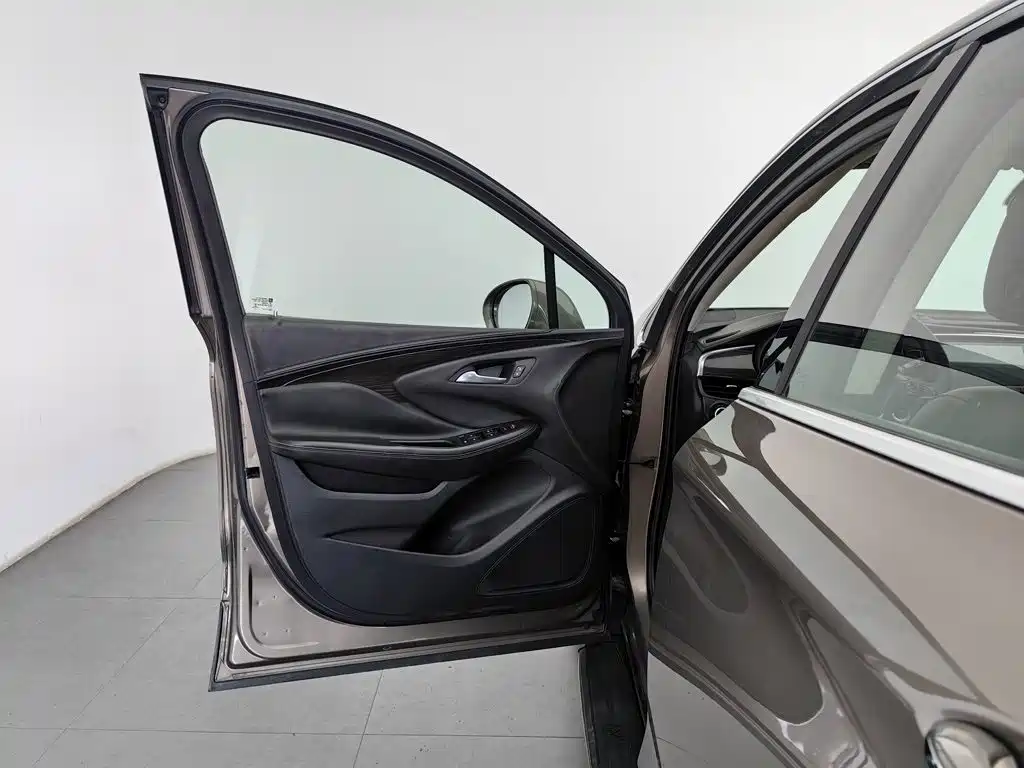 Buick Envision Plus — миниатюра 8