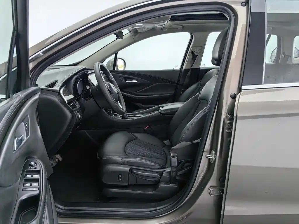 Buick Envision Plus — миниатюра 10