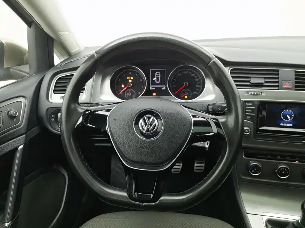 Volkswagen Golf — миниатюра 11