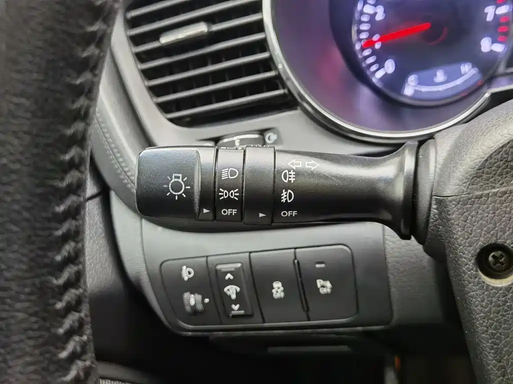 Kia K5 — миниатюра 21