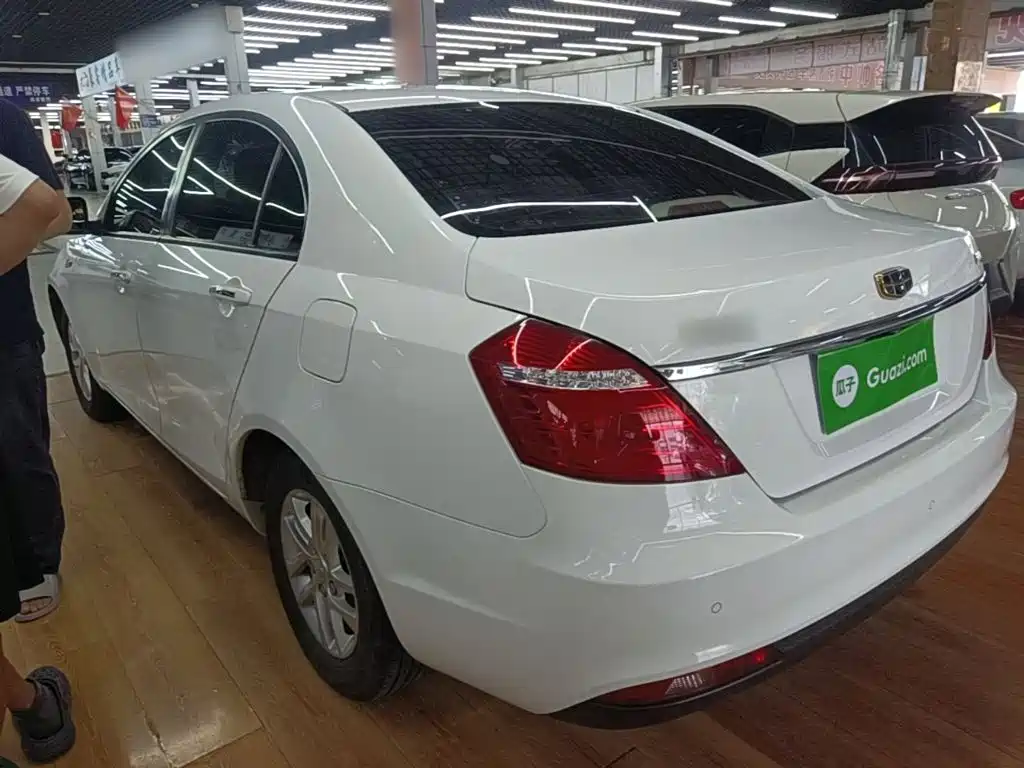 Geely Emgrand — миниатюра 5