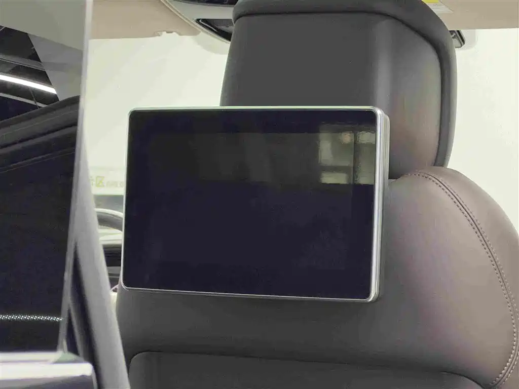 Land Rover Range Rover — миниатюра 22