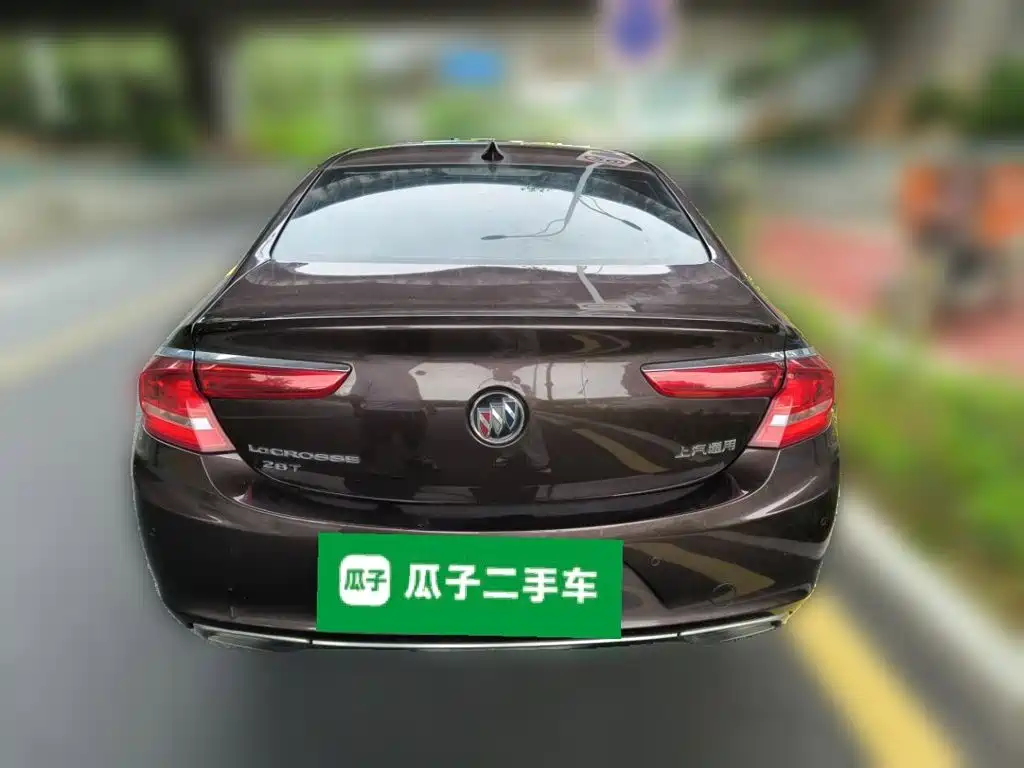 Buick LaCrosse — миниатюра 4
