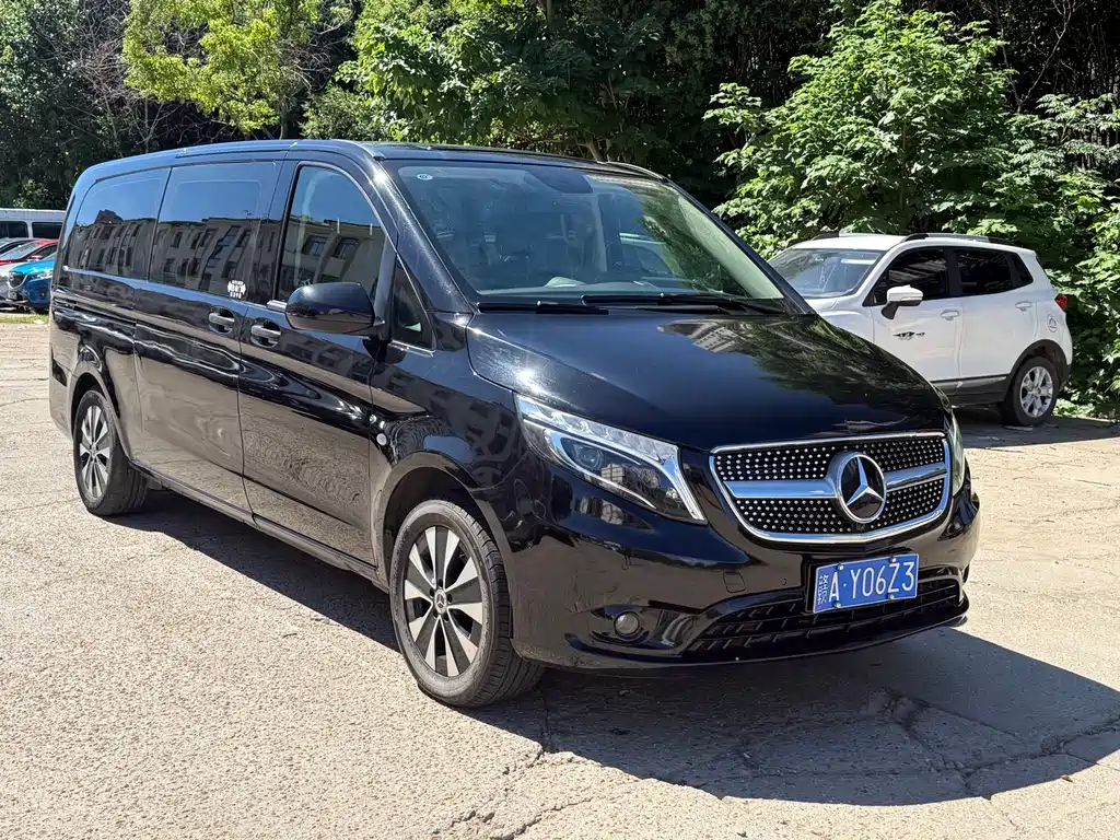 Mercedes-Benz Vito 2021 2.0T 7 мест