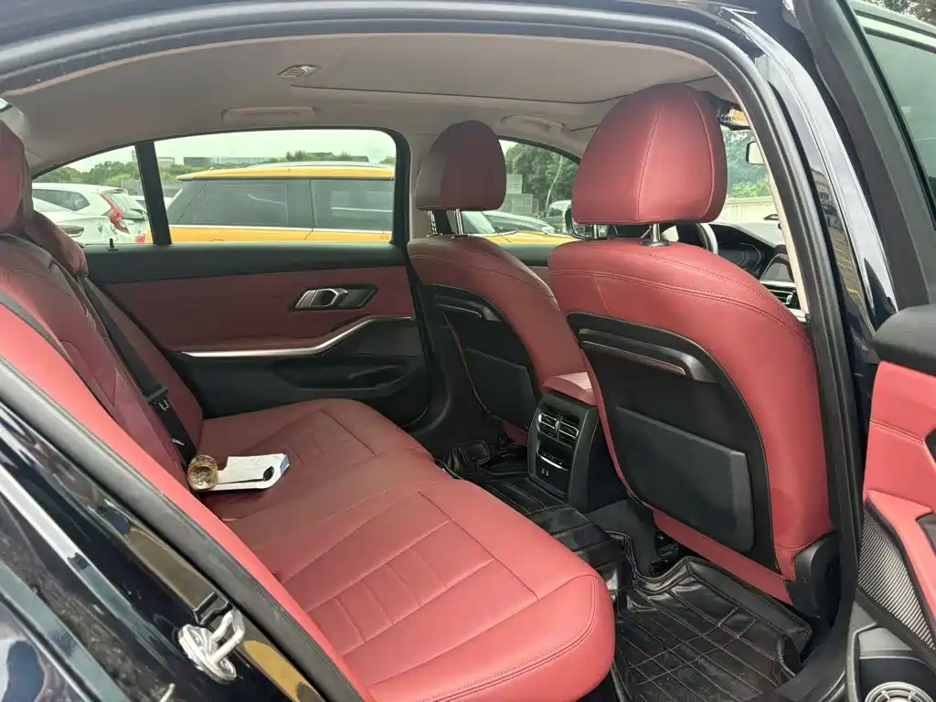 BMW 3 Series — миниатюра 11