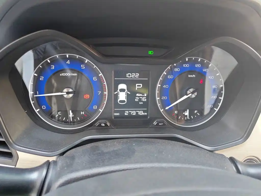 Geely Vision X3 — миниатюра 8