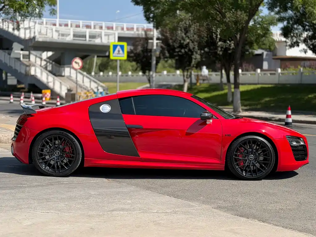 Audi R8 — миниатюра 8