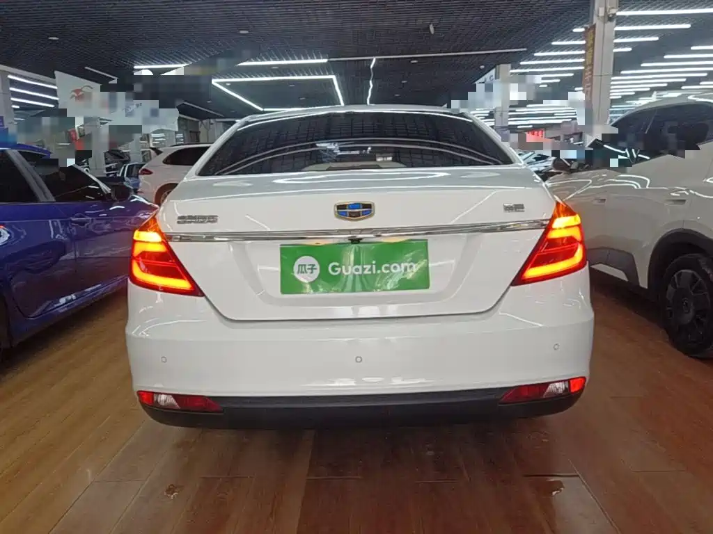Geely Emgrand — миниатюра 6