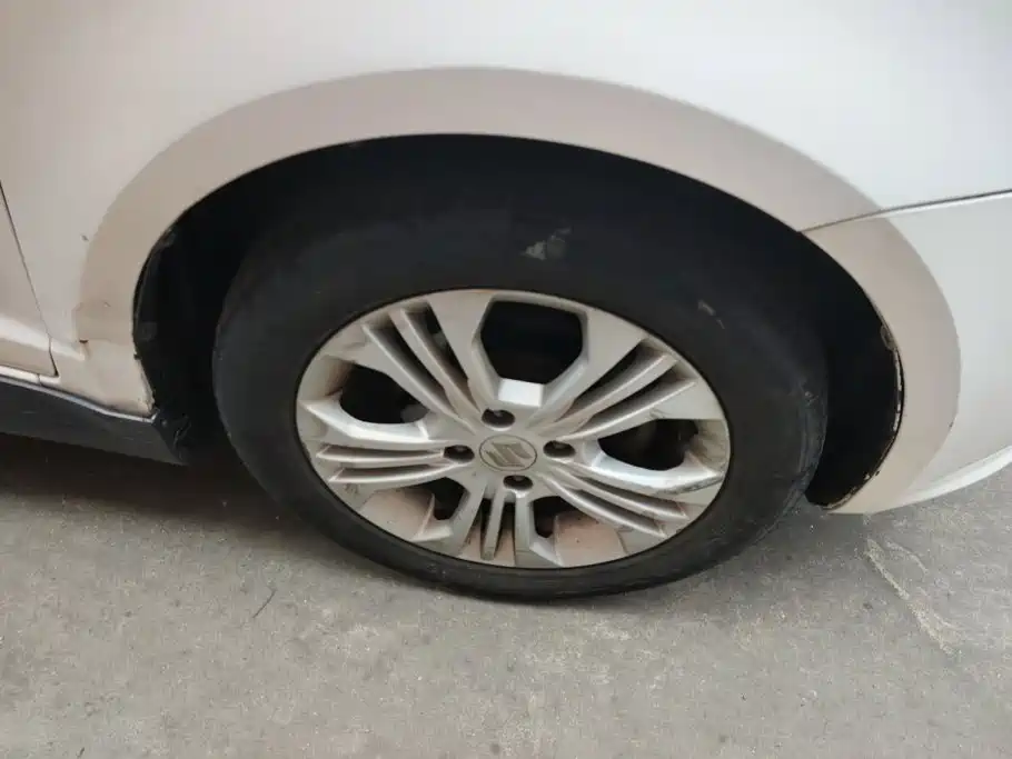 Suzuki Swift — миниатюра 6