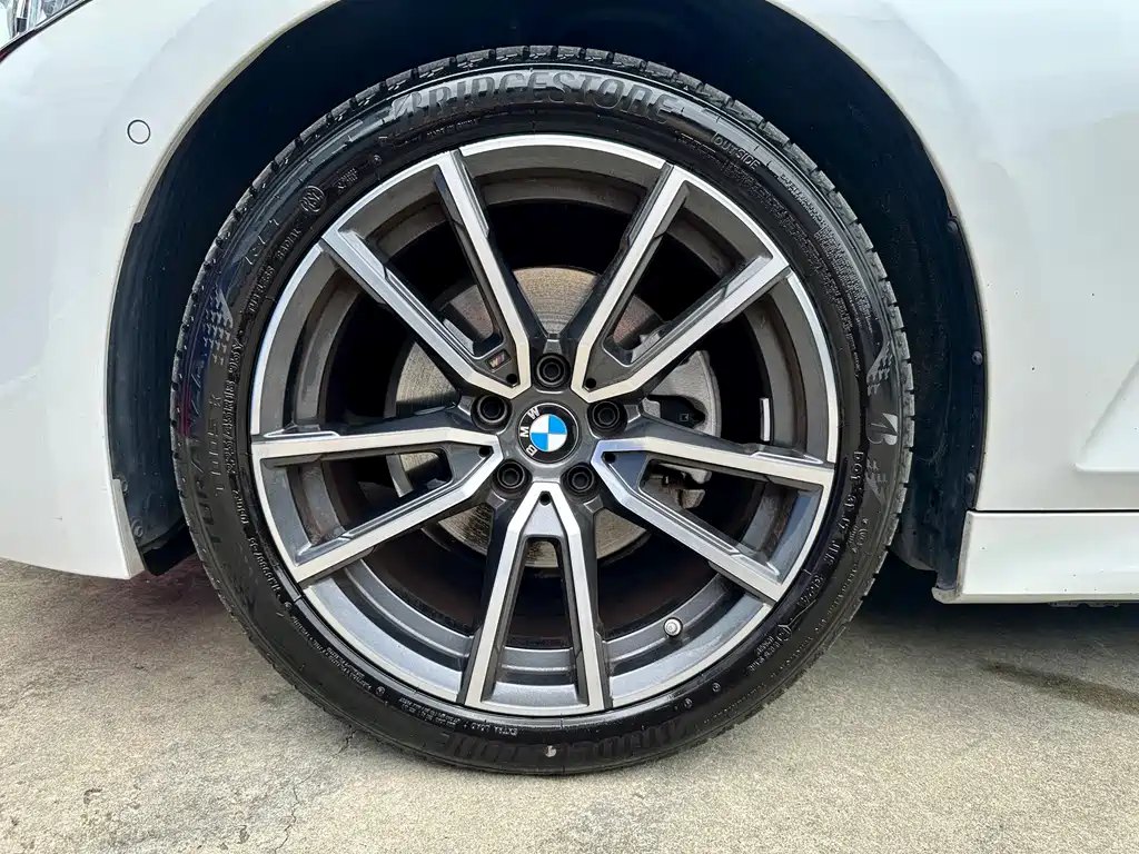 BMW 3 Series — миниатюра 21
