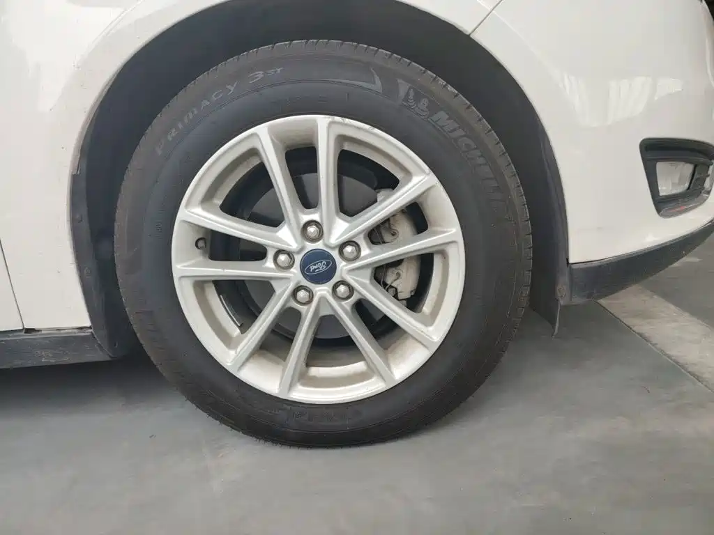 Ford Focus — миниатюра 24