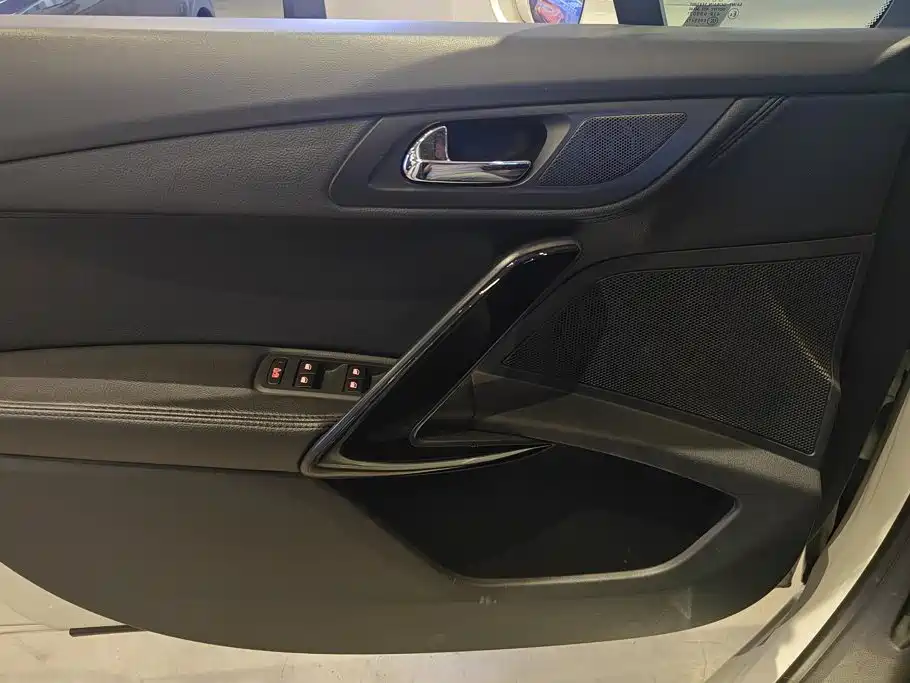 Peugeot 508 — миниатюра 7