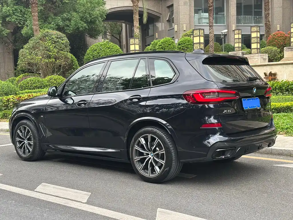 BMW X5 2022 xDrive30i M Sport