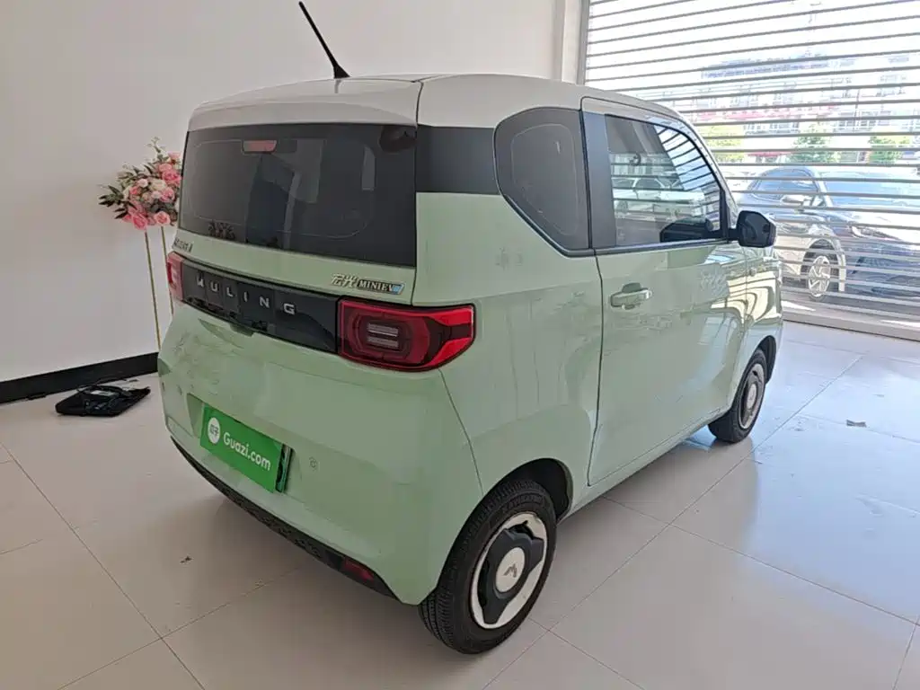 Wuling MINIEV — миниатюра 7