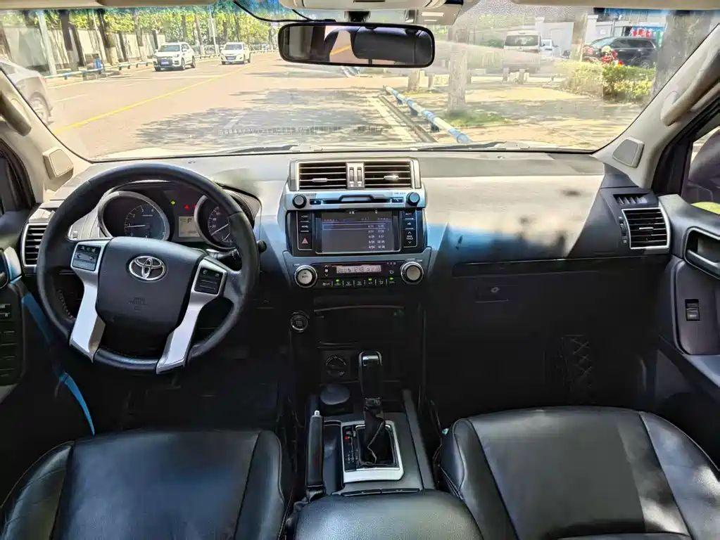 Toyota Prado — миниатюра 5