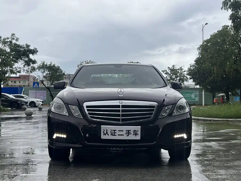 Mercedes-Benz E-Class (Import) — миниатюра 2