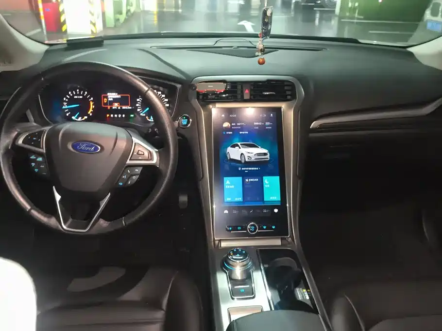 Ford Mondeo — миниатюра 12