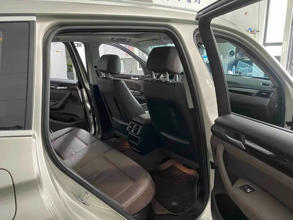 BMW X3 (Import) — миниатюра 12
