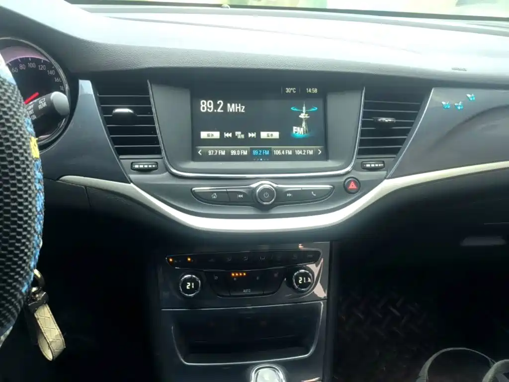 Buick Verano — миниатюра 13