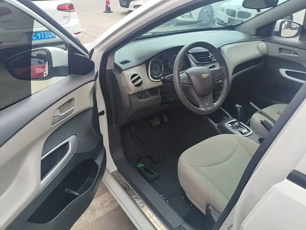 Chevrolet Sail — миниатюра 16