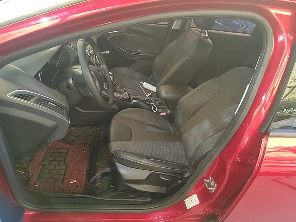 Ford Focus — миниатюра 15