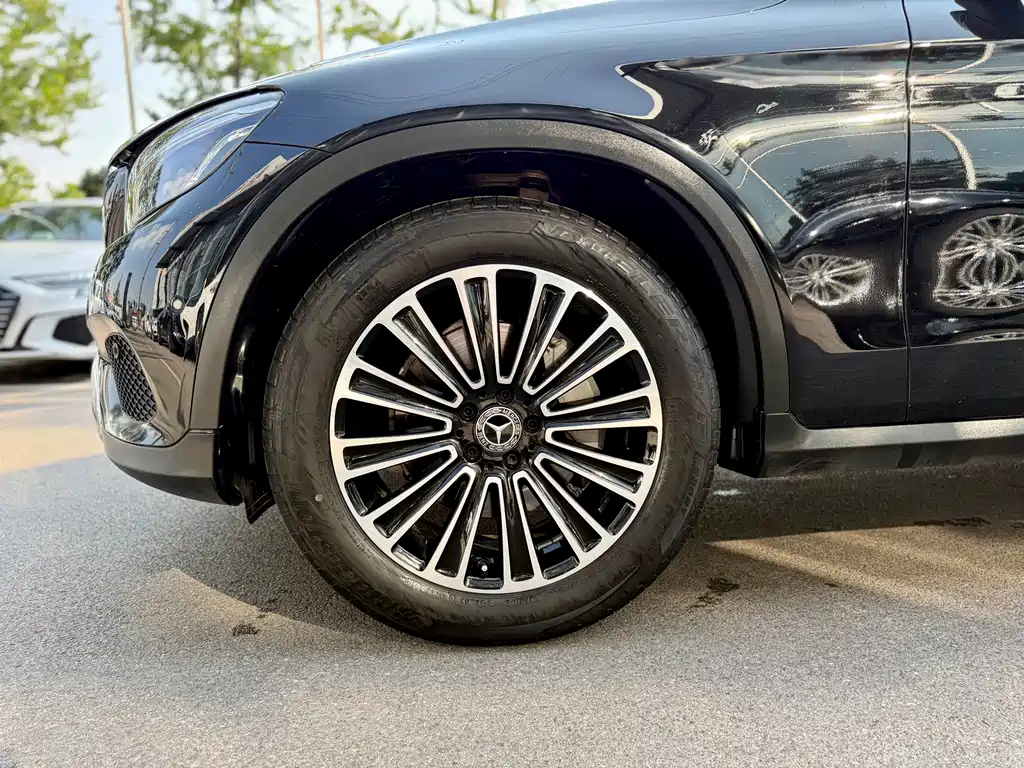Mercedes-Benz GLC — миниатюра 12