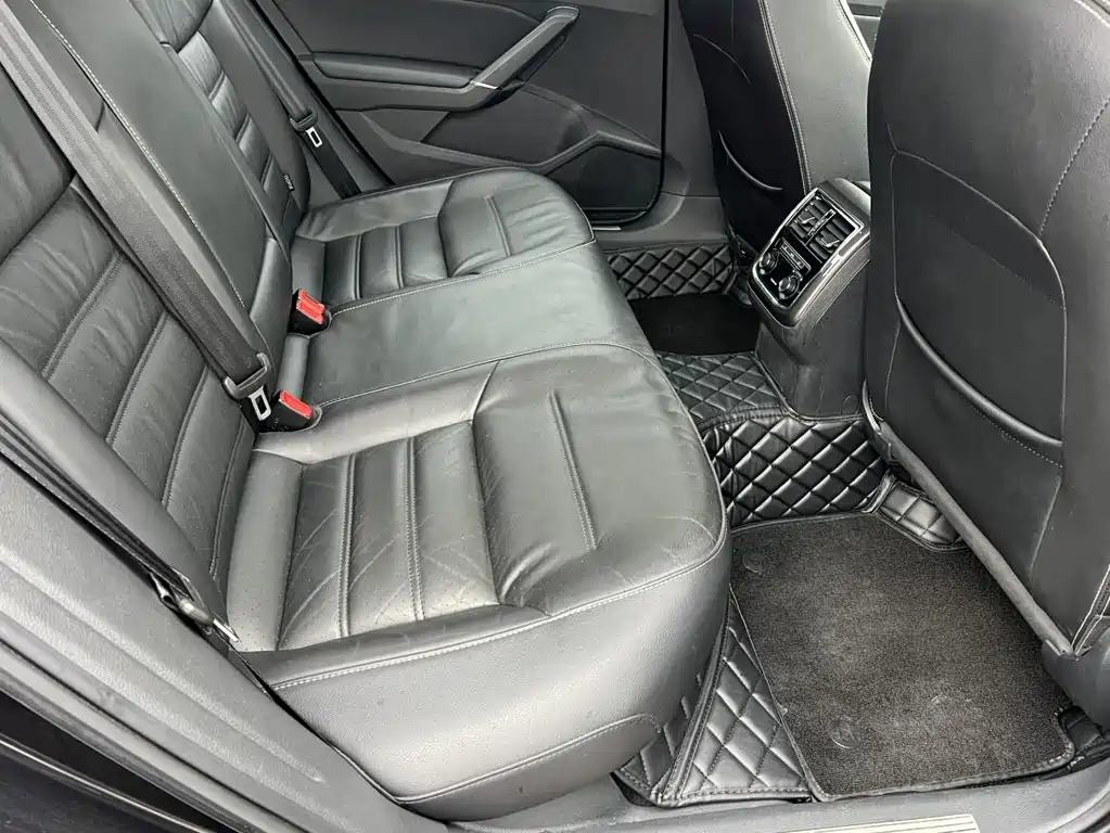 Volkswagen Passat 2017 330TSI DSG