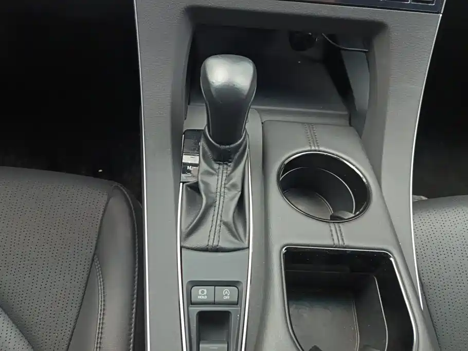Toyota Avalon — миниатюра 16