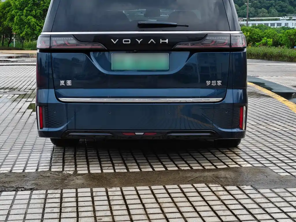 VOYAH Dreamer — миниатюра 5