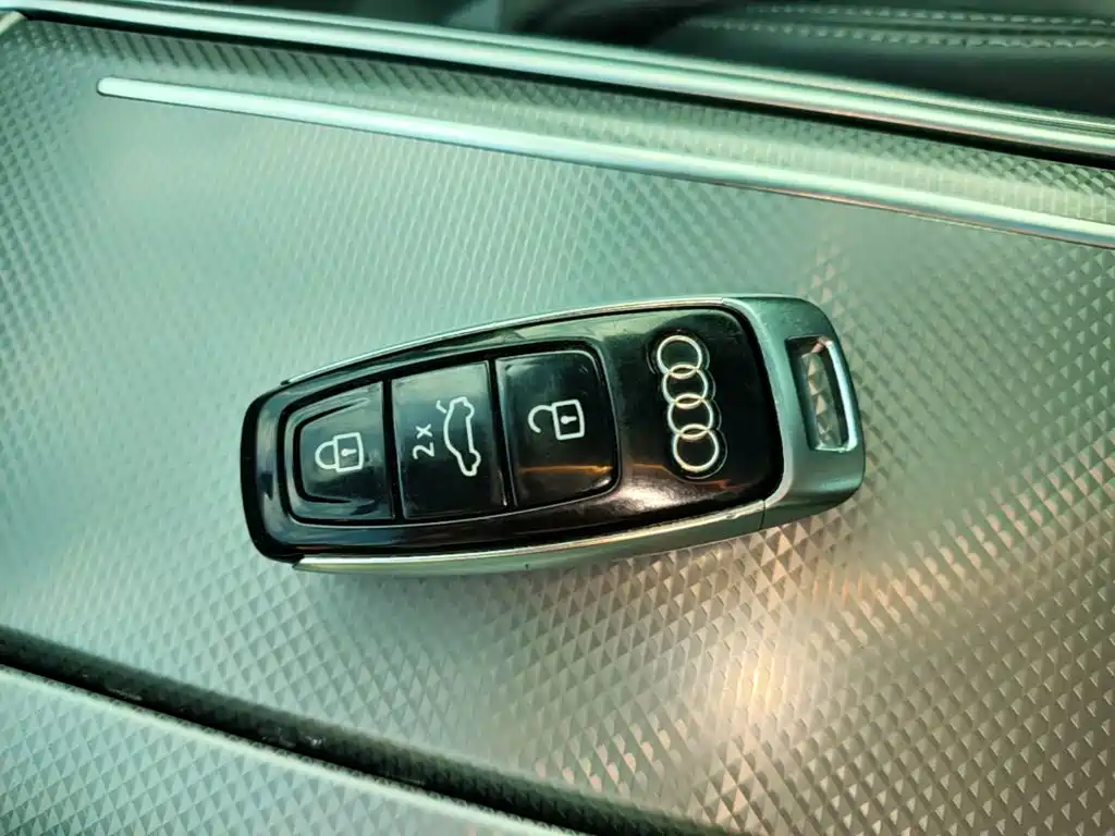 Audi A6L — миниатюра 9