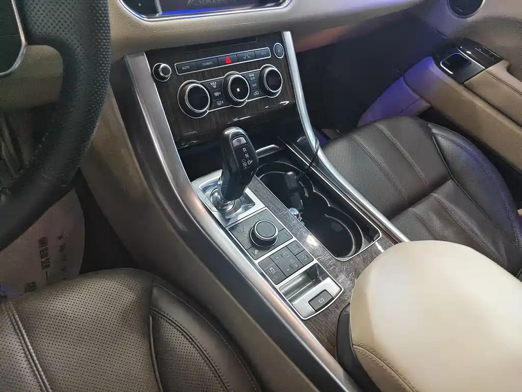 Land Rover Range Rover Sport 2015 3.0 SDV6 HSE