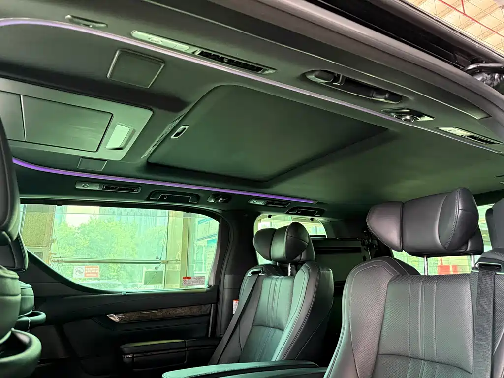 Toyota Vellfire — миниатюра 13