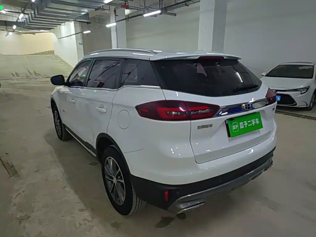 Geely Boyue — миниатюра 5