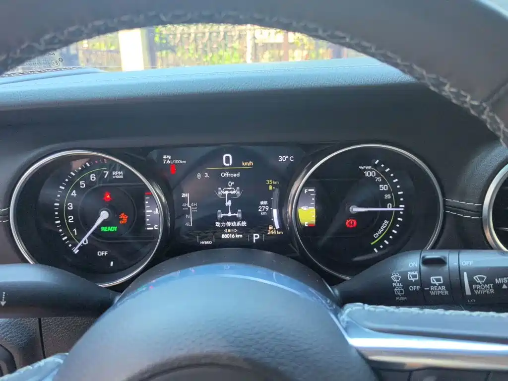Jeep Wrangler PHEV — миниатюра 12