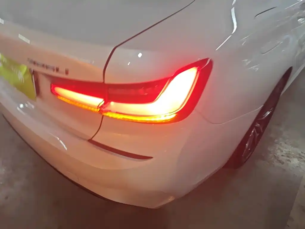 BMW 3 Series — миниатюра 8