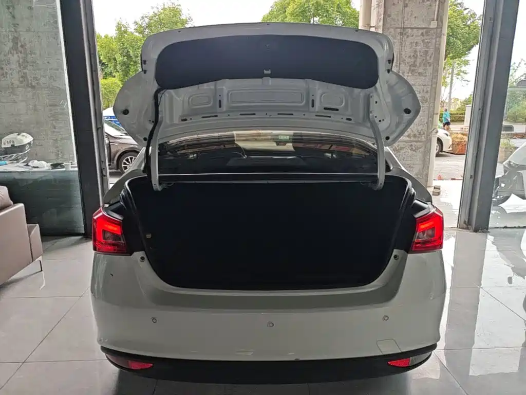 Chery Arrizo 5 — миниатюра 19