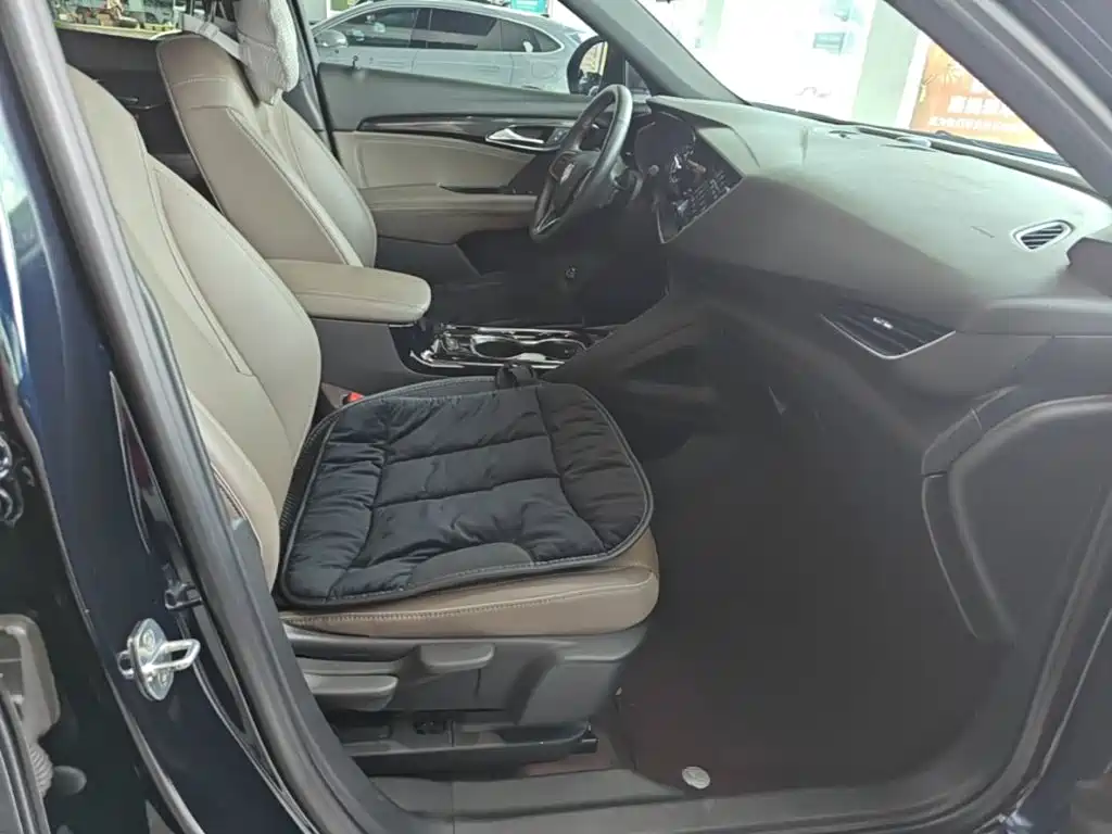 Buick Envision Plus — миниатюра 25