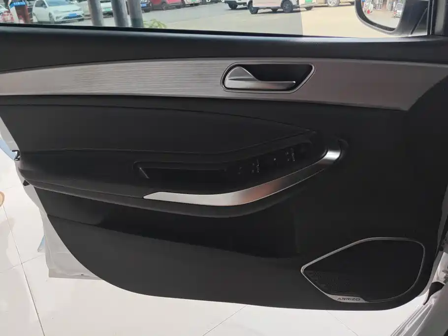 Chery Arrizo 5 PLUS — миниатюра 7