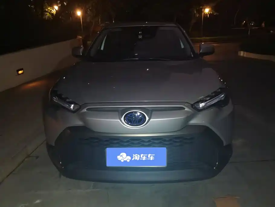 Toyota Frontlander — миниатюра 2