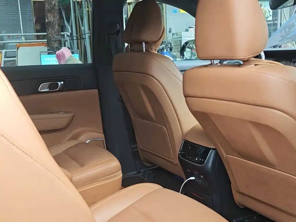 Li Auto Li ONE — миниатюра 9