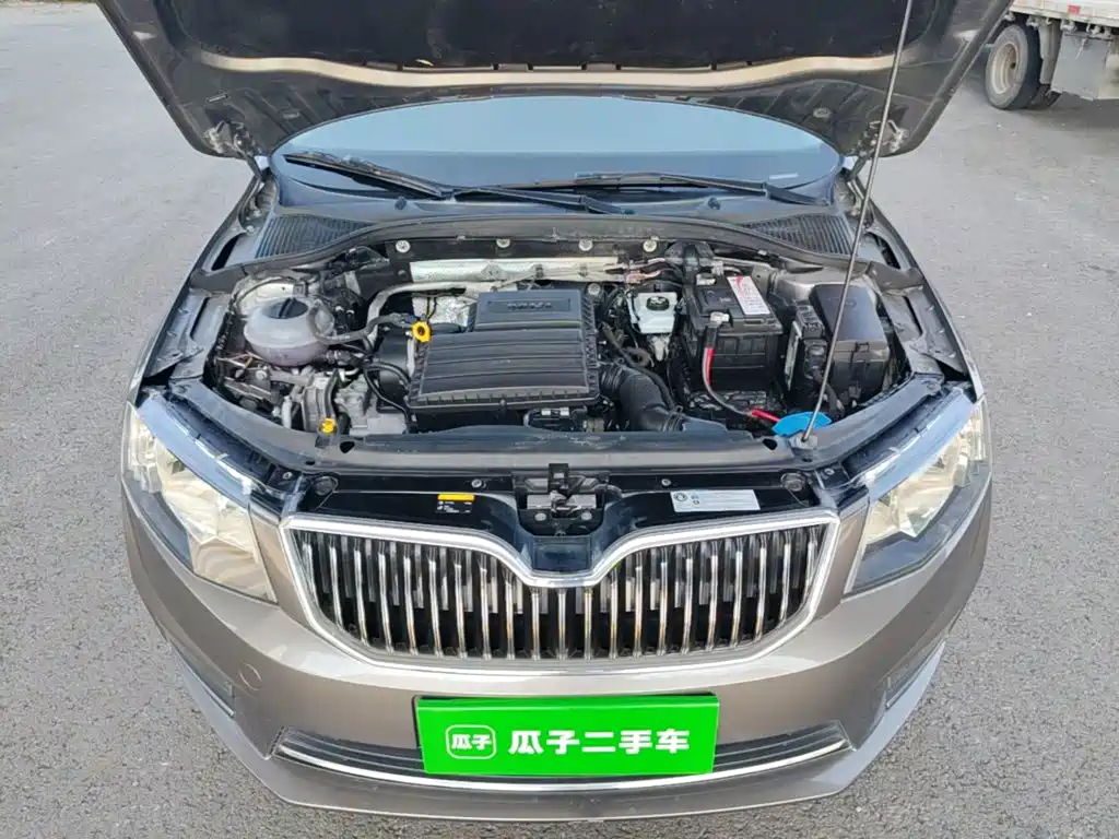 Skoda Octavia — миниатюра 16