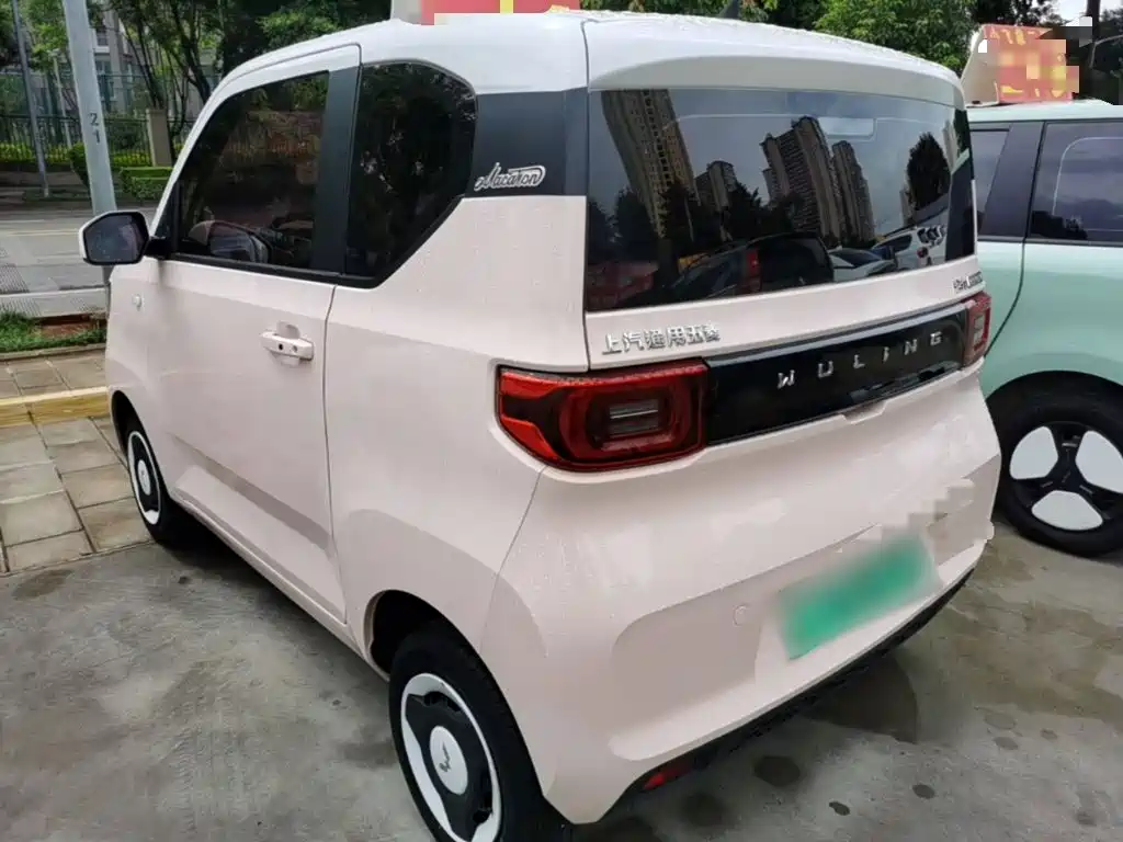 Wuling MINIEV — миниатюра 5